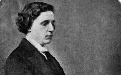 Lewis Carroll: le 10 curiosità che (forse) non sai sullo scrittore e sul suo Alice nel paese delle meraviglie