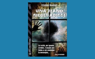 Una mano negli abissi