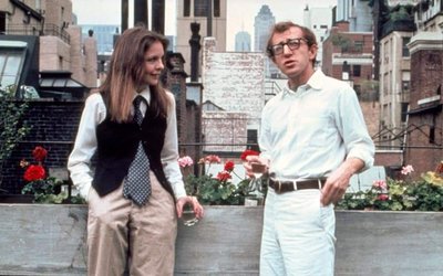 Tutti i libri nei film di Woody Allen: da Kafka a Dostoevskij 