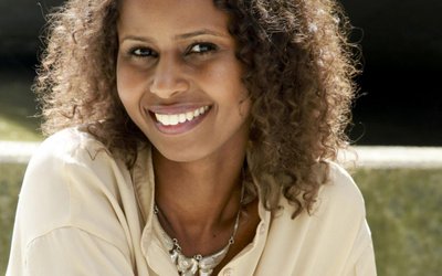 Chi è Nadifa Mohamed, la scrittrice finalista al Booker Prize 2021
