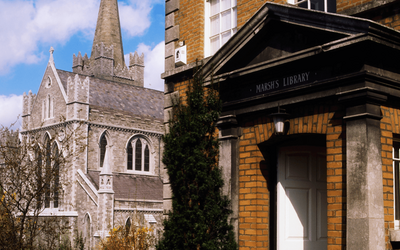 Marsh's Library di Dublino: storia della prima Biblioteca pubblica d'Irlanda, con gabbie per i lettori