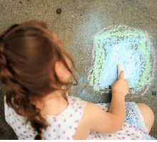 “Il sole nero”, la filastrocca di Gianni Rodari sull'importanza di ascoltare i bambini