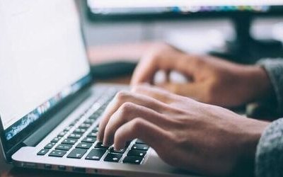 Sito web per scrittori: perché è importante averlo e quali sono gli elementi indispensabili