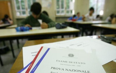 Scuola: addio al tema letterario. Le nuove linee guida per gli esami