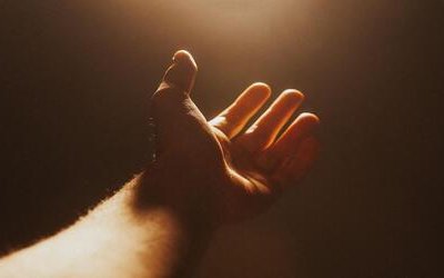 “Libertà” di Paul Éluard: testo e analisi della poesia