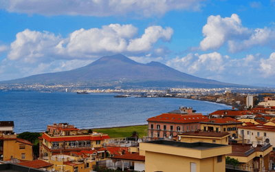 “Vedi Napoli e poi muori”: perché si dice e chi ha reso famosa questa frase