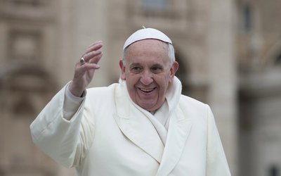 Papa Francesco e l'importanza della lettura: le citazioni di Proust, Borges e Celan