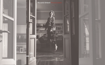 “Prove di libertà” di Riccardo Ghilardi al Maxxi e a Cinecittà è anche un volume fotografico di Skira