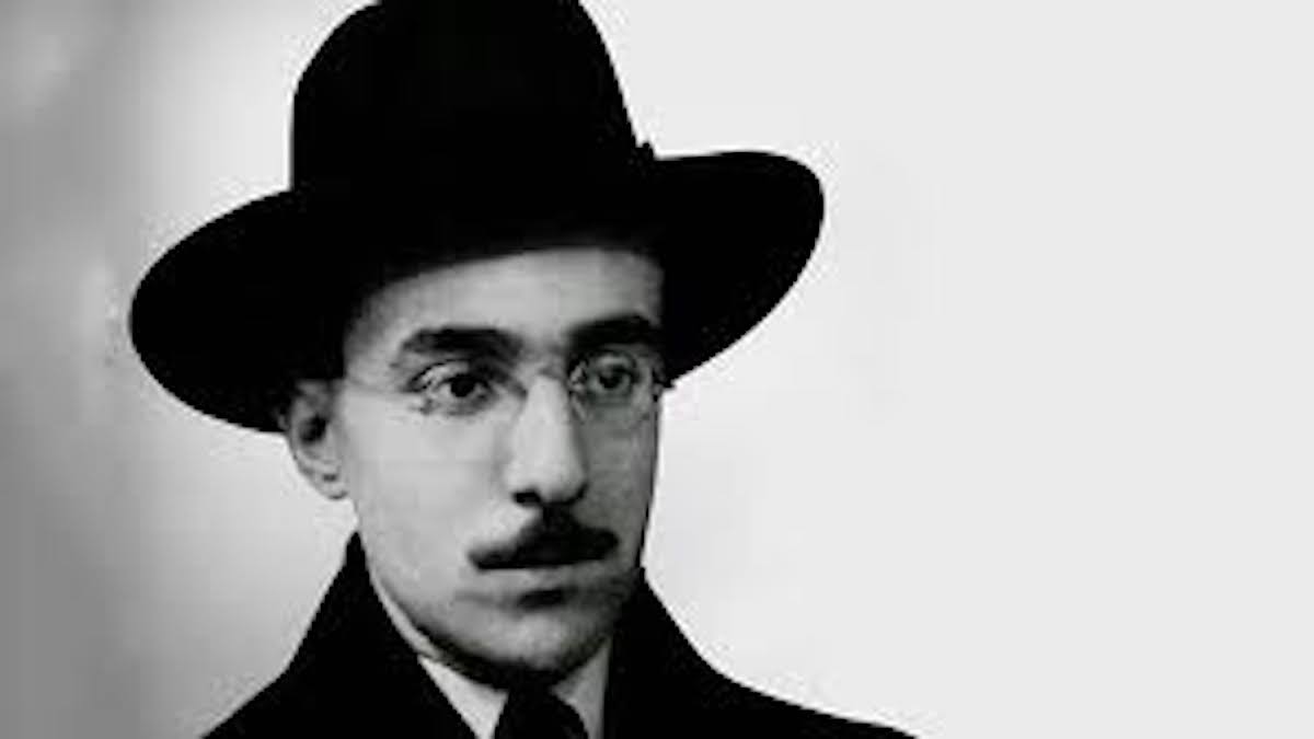 Fernando Pessoa: vita e opere del poeta dell'inquietudine