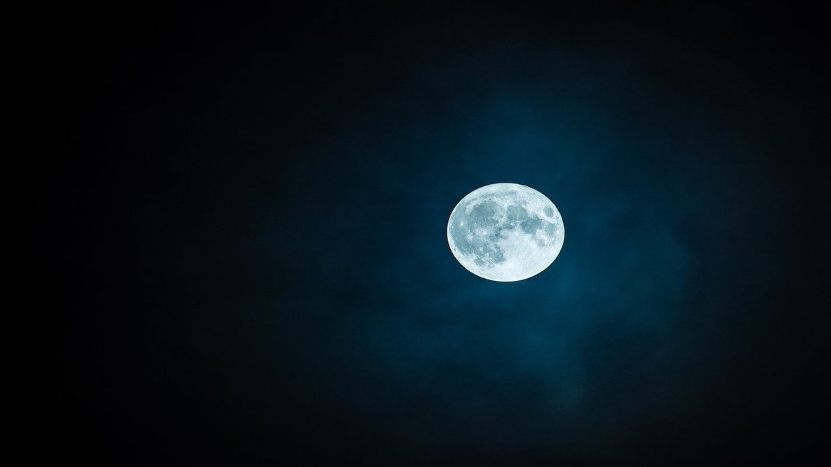 “La luna di Kiev” di Gianni Rodari: testo e analisi della poesia