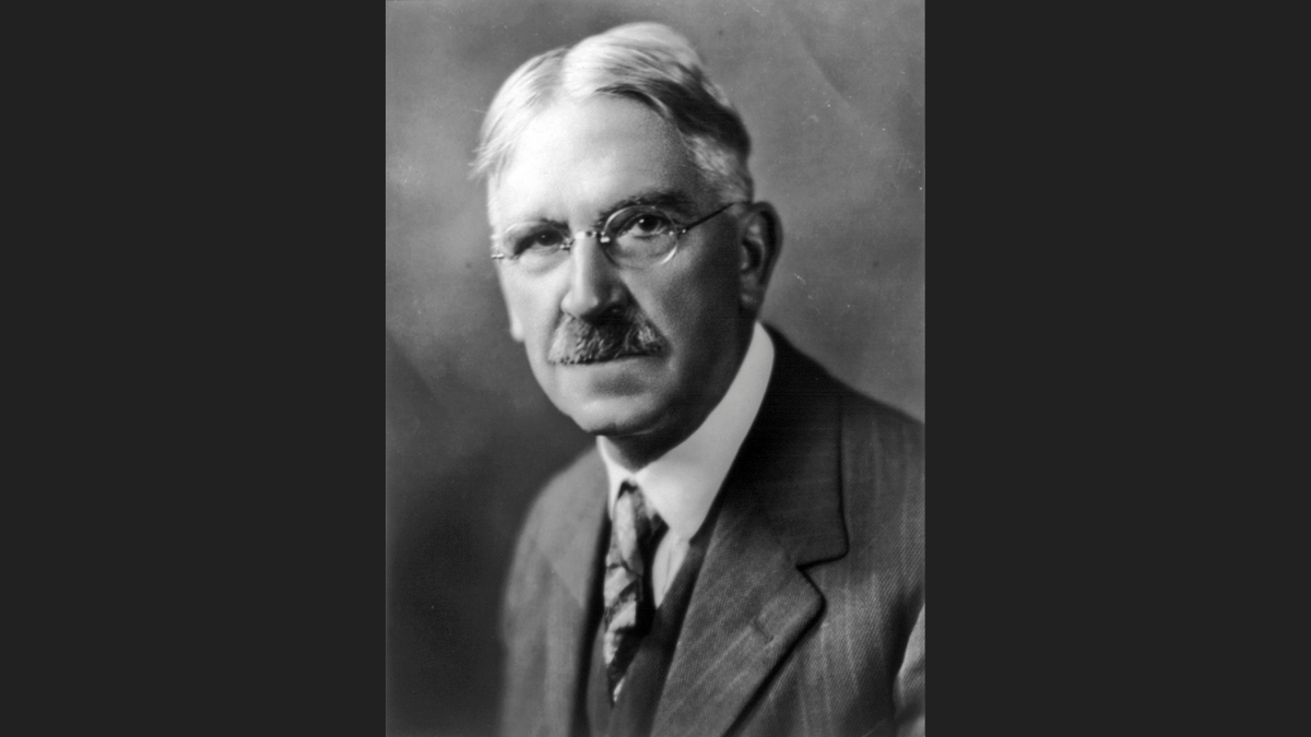 Chi è John Dewey: il pensiero pedagogico del filosofo statunitense