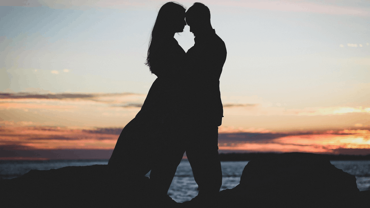 “Mi ritroverai”, la poesia di Angelo De Pascalis sull'amore che ritorna in sogno