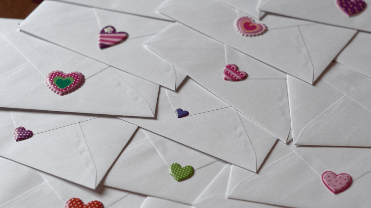 “La più bella lettera d'amore”: il concorso di San Valentino ad Alassio, che invita a scrivere d'amore