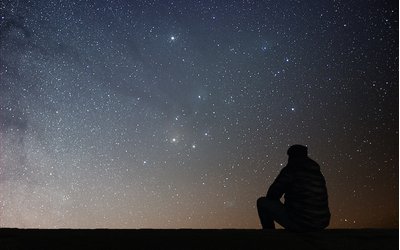 “Cercavo te nelle stelle”: la poesia di Primo Levi dedicata alla moglie Lucia