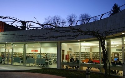 Cinque tipi che può capitare di incontrare in biblioteca