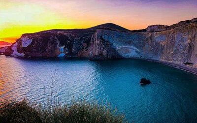 Ponza, l'isola di Circe: un viaggio nel mito da Omero a Montale