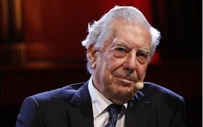 È morto Mario Vargas Llosa, premio Nobel controverso: 3 romanzi da leggere