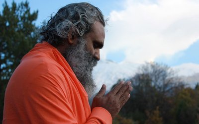 Namasté: cosa vuol dire e da dove viene la parola