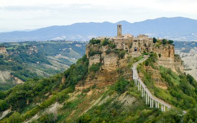 Civita di Bagnoregio: perché è chiamata la città che muore?