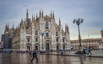 La città dove si legge di più? È Milano, lo dicono i dati dell'AIE
