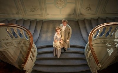 Vanity Fair - La fiera della vanità: stasera in tv la serie tratta dal romanzo