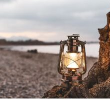 “Morte di una stagione” di Antonia Pozzi: la poesia sulla fine dell'estate come termine della felicità e dell'esistenza