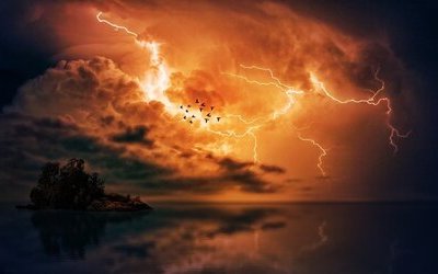 “Il tuono”: la poesia di Giovanni Pascoli e il simbolismo del nulla