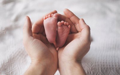 Nascita: le migliori frasi per i bigliettini d'auguri
