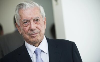 Chi è Mario Vargas Llosa, lo scrittore Premio Nobel per la Letteratura 2010