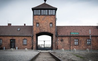 Giorno della Memoria: quando è stato fissato e perché è il 27 gennaio?