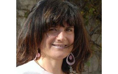 Intervista a Simonetta Tassinari tornata in libreria con “La casa di tutte le guerre”