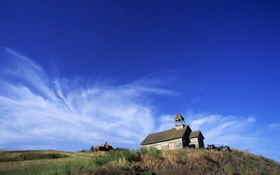 “Chiesa di maggio” di Giovanni Pascoli: una poesia bucolica e stridente