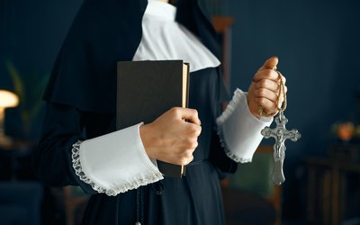Monaca per forza: i casi letterari raccontati da Manzoni e Verga