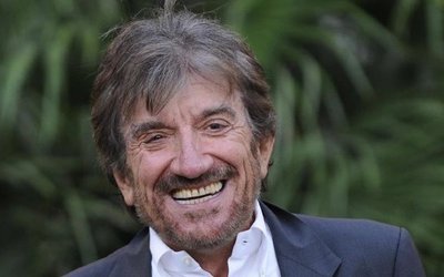 Ci lascia Gigi Proietti: lutto nel mondo dello spettacolo