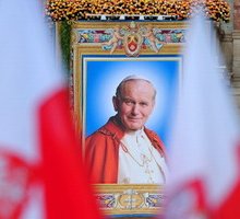 Canonizzazione di Papa Giovanni Paolo II: un libro da leggere e una mostra a Roma