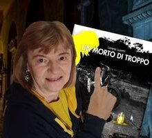 Intervista a Lorena Lusetti in libreria con “Un morto di troppo”