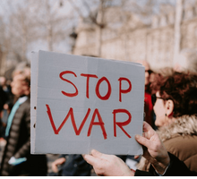 “La guerra è dichiarata”: la poesia di Majakovskij contro l'orrore dei conflitti