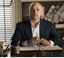 Il commissario Montalbano, questa sera in tv: trama dell'episodio La rete di protezione