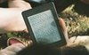 Kindle 2019, il nuovo e-reader con regolazione luce: caratteristiche e novità