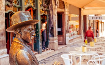 “Se io, ancor che nessuno”: la poesia sul viaggio di Fernando Pessoa