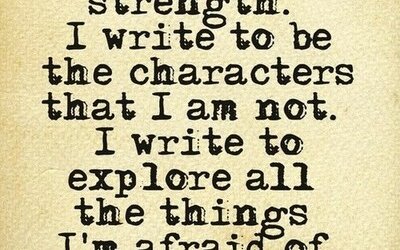 Come creare i personaggi di un libro? Indossandoli!