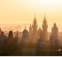 Praga: 5 libri da leggere per scoprire la città 