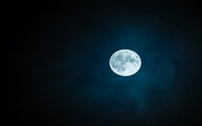 “La luna di Kiev” di Gianni Rodari: testo e analisi della poesia