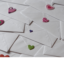 “La più bella lettera d'amore”: il concorso di San Valentino ad Alassio, che invita a scrivere d'amore
