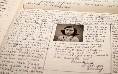 Speciale su Anna Frank stasera in tv: Il diario di Anna con Corrado Augias
