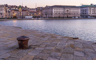 “Più soli”: Trieste e il mare nella poesia di Umberto Saba 
