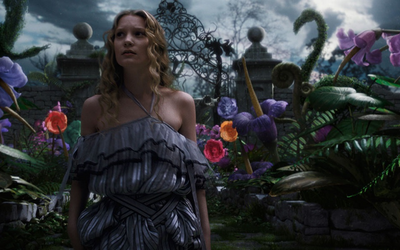 Alice in Wonderland questa sera su Italia 1 il film tratto dal libro di Carroll