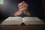 “O Signore fa' di me uno strumento”, la “Preghiera semplice” attribuita a San Francesco: testo e significato